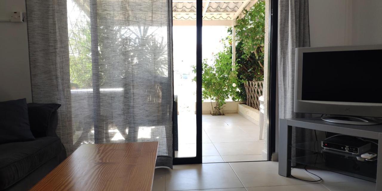 Isabella Townhouse Villa Paphos Exterior photo